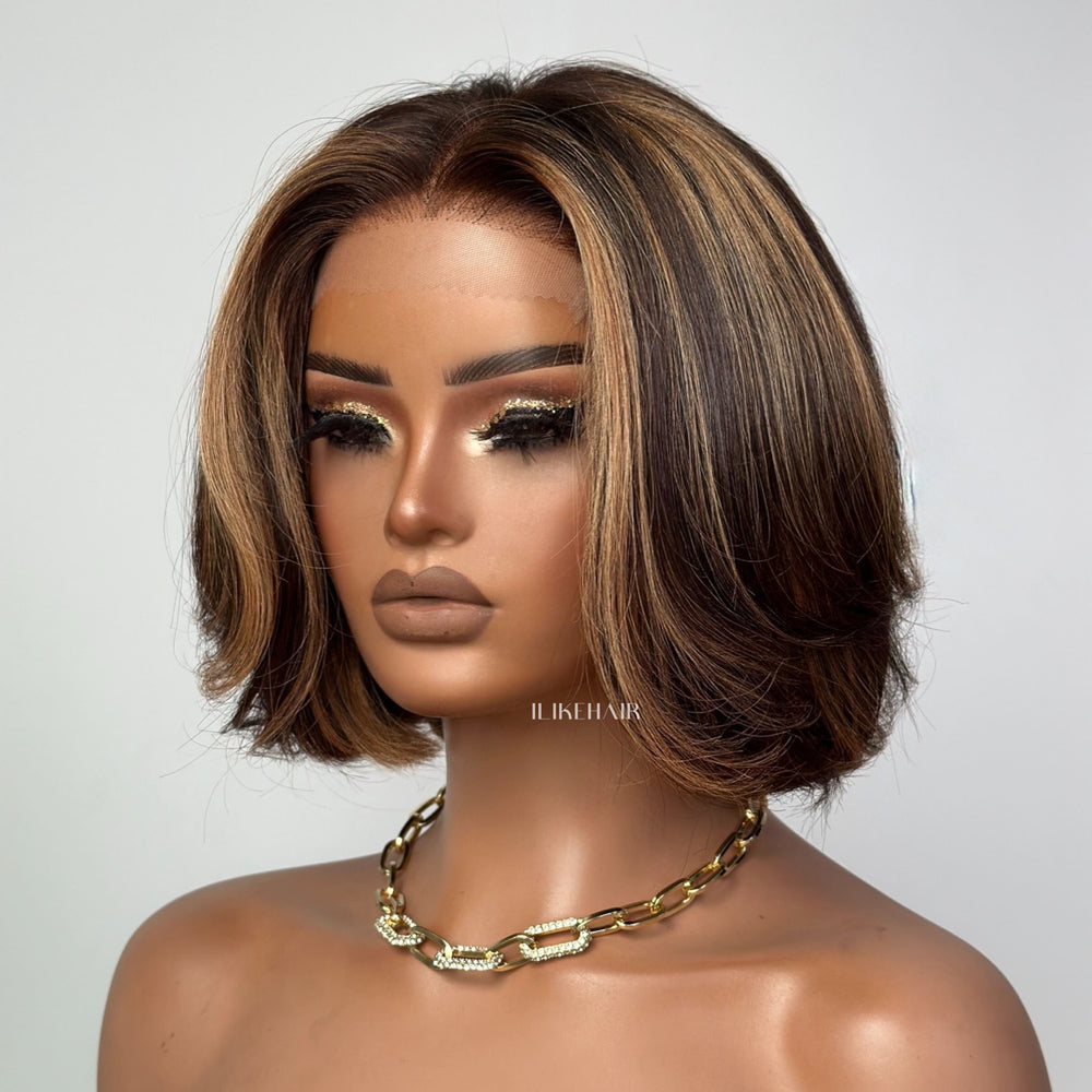 
            
                Load image into Gallery viewer, P4/27 Highlights Blowout Wavy Short Bob 5x5 Lace Closure Wig
            
        