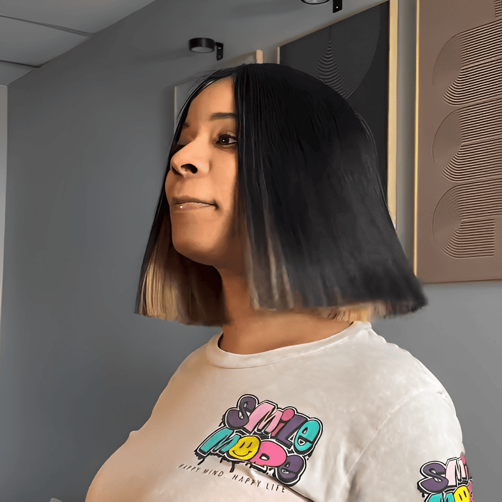 
            
                Load image into Gallery viewer, Black Mix Blonde Straight Blunt Cut Bob 5x5 Lace Closure Wig
            
        