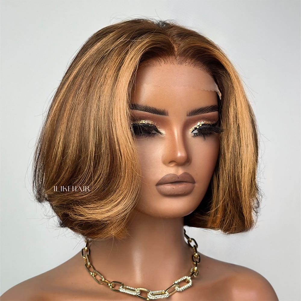 
            
                Load image into Gallery viewer, Brown With Blonde Highlights Wavy Bob Lace Closure Wig
            
        
