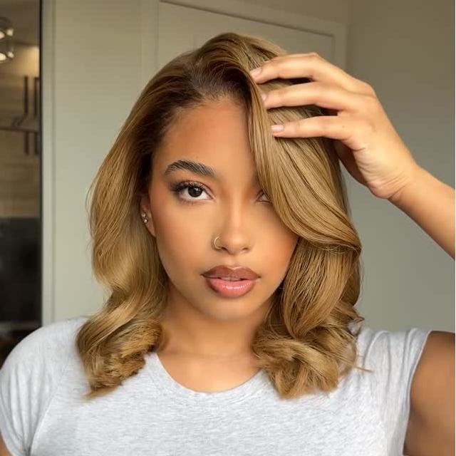 Glam Ombre Honey Blonde Wavy 13x4 Lace Frontal Wig
