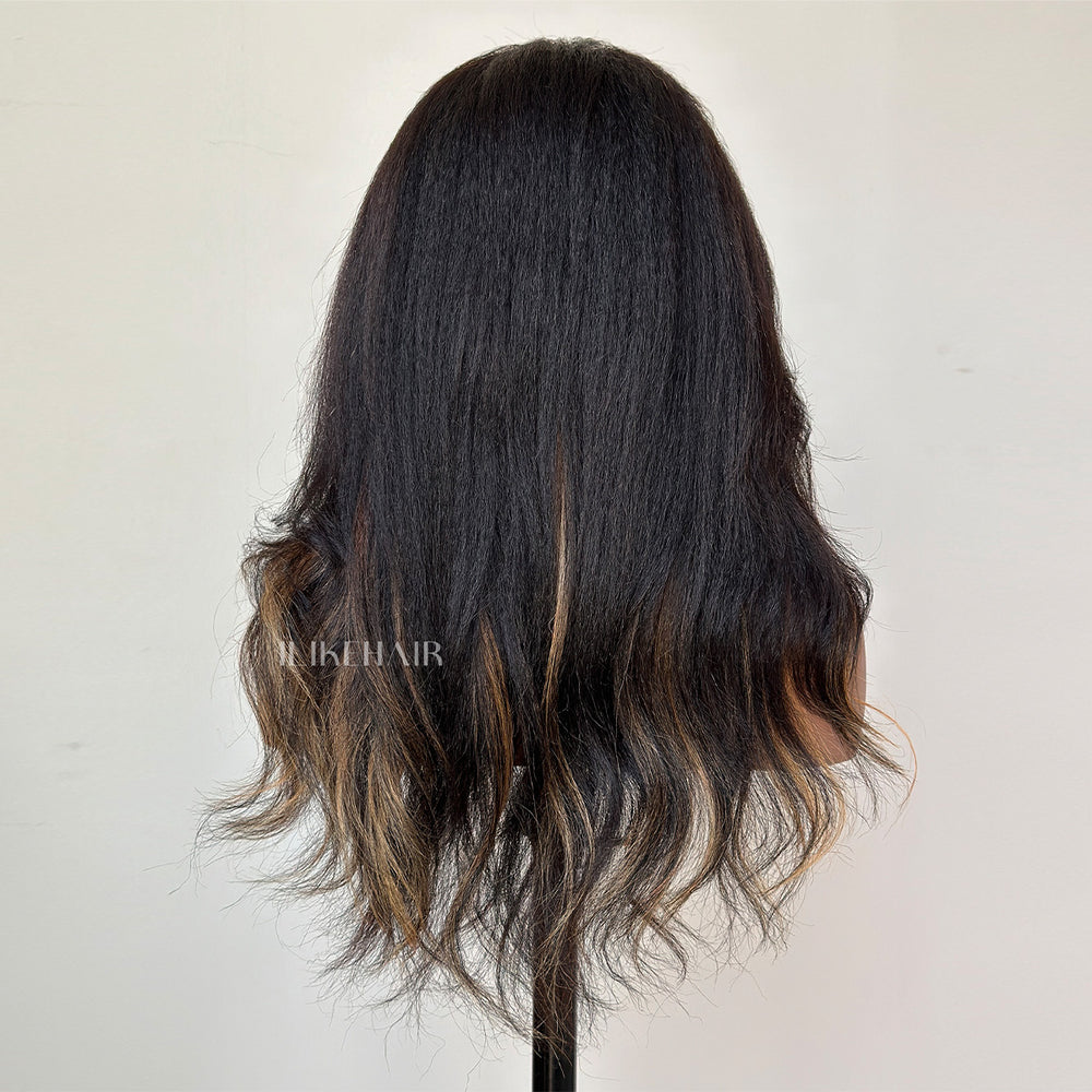 
            
                Load image into Gallery viewer, Blonde Highlight Layered Wavy With Kinky Edges Wig
            
        