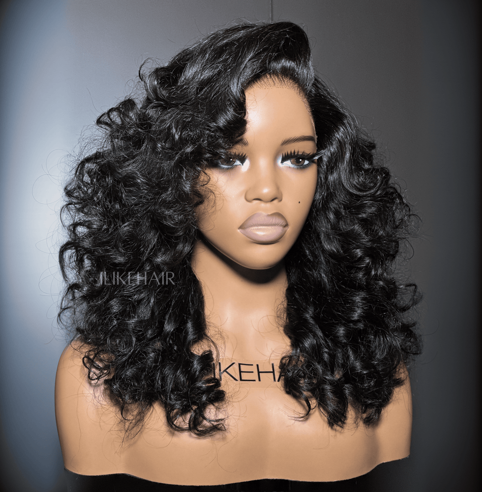 
            
                Load image into Gallery viewer, Natural Loose Bouncy Curly Human Hair 13×4 Lace Frontal Wig
            
        